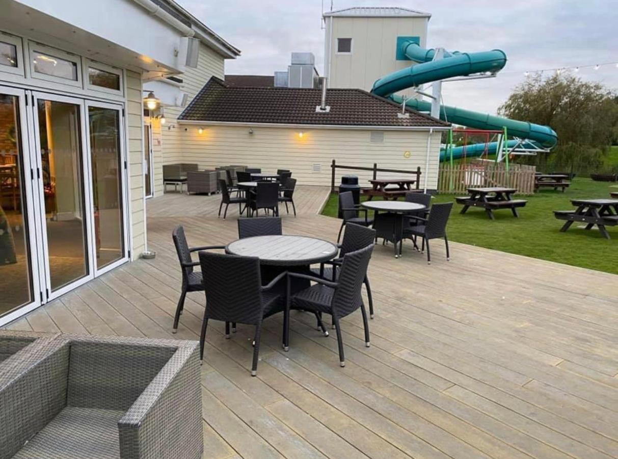 Private Rented Caravan Situated At Southview Holiday Park Winthorpe  Extérieur photo
