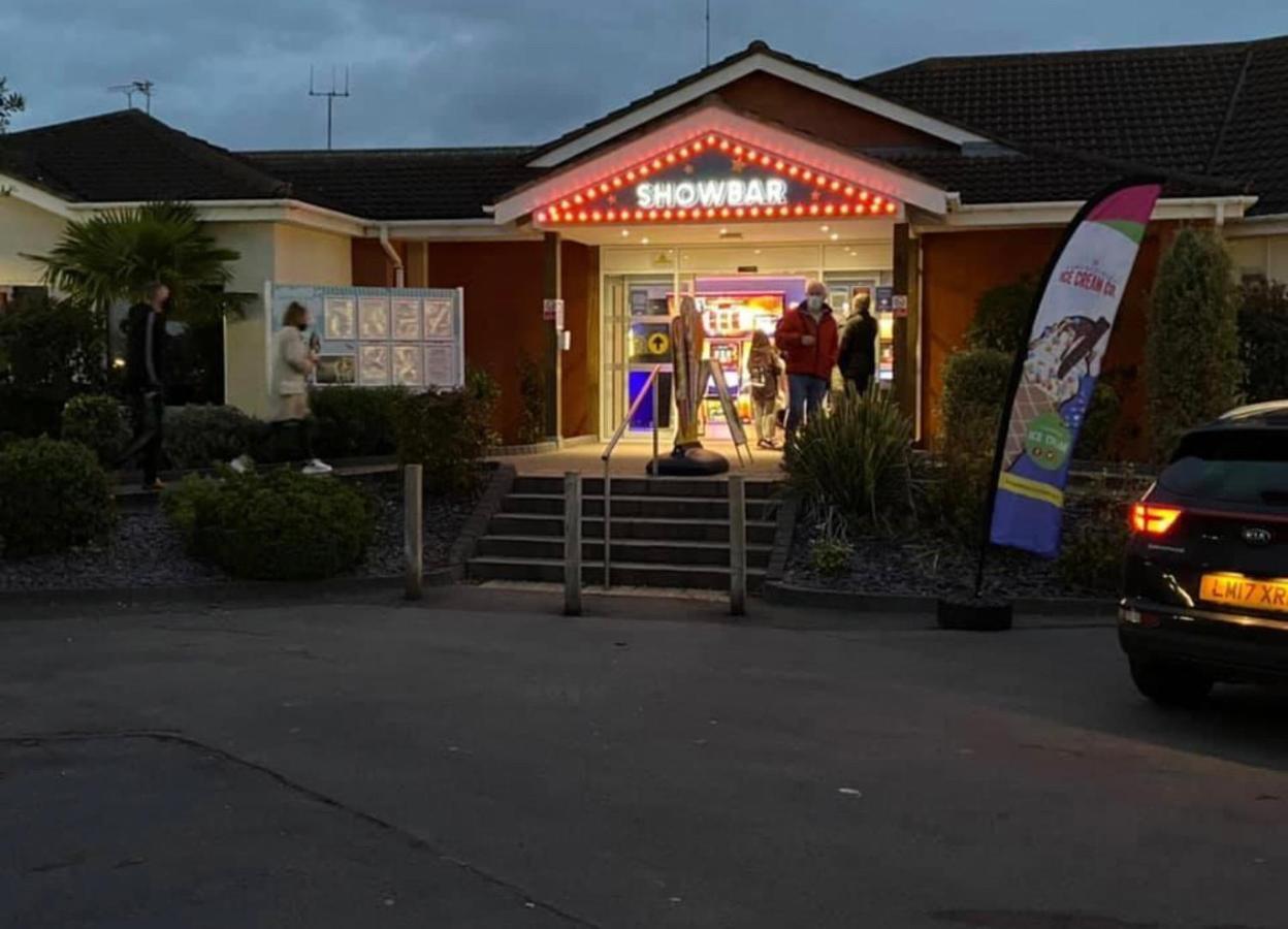 Private Rented Caravan Situated At Southview Holiday Park Winthorpe  Extérieur photo