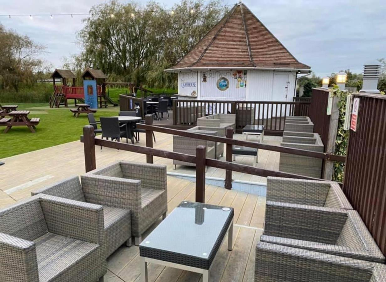 Private Rented Caravan Situated At Southview Holiday Park Winthorpe  Extérieur photo